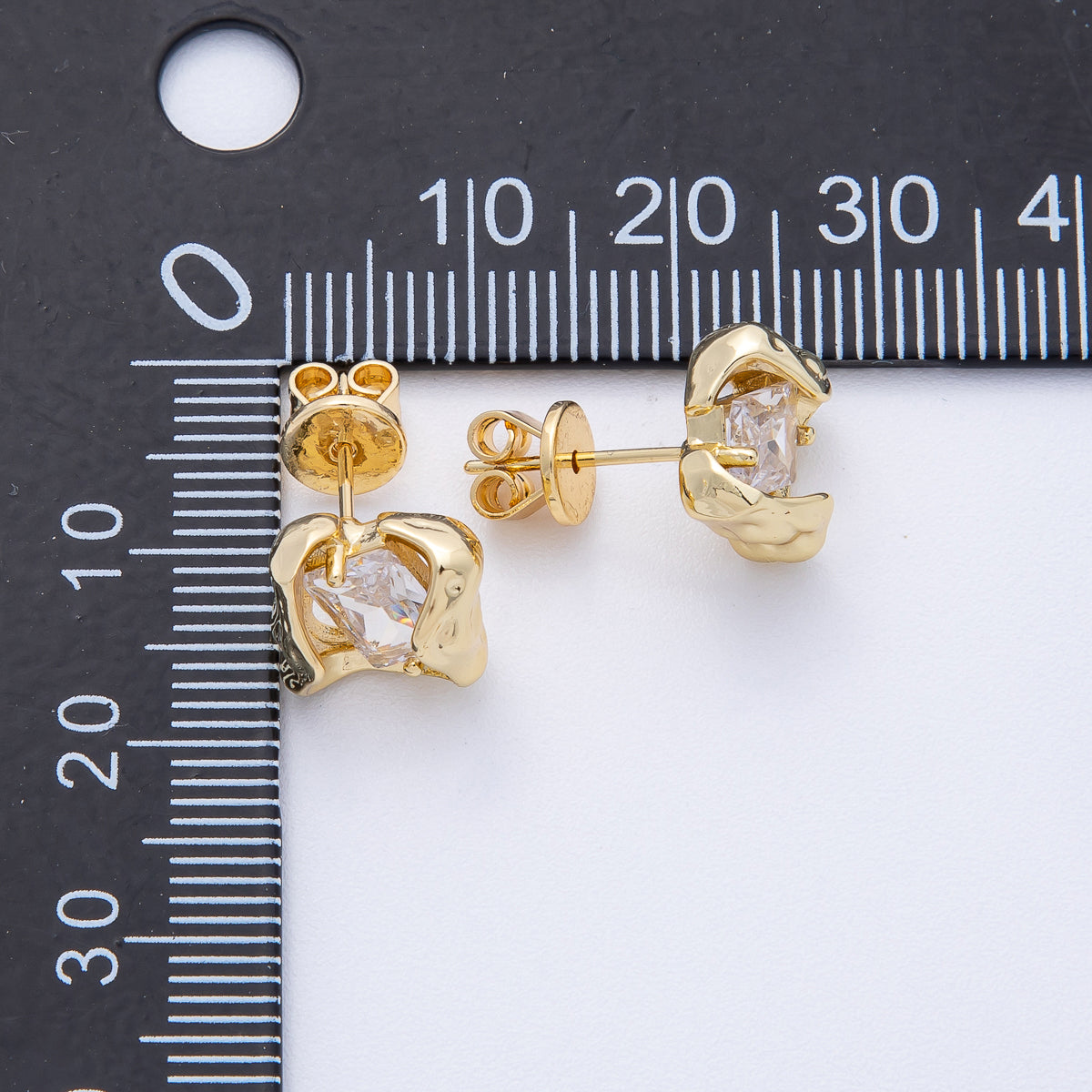 18K Gold Filled 9.5mm Clear CZ Baguette Molten Stud Earrings | T121