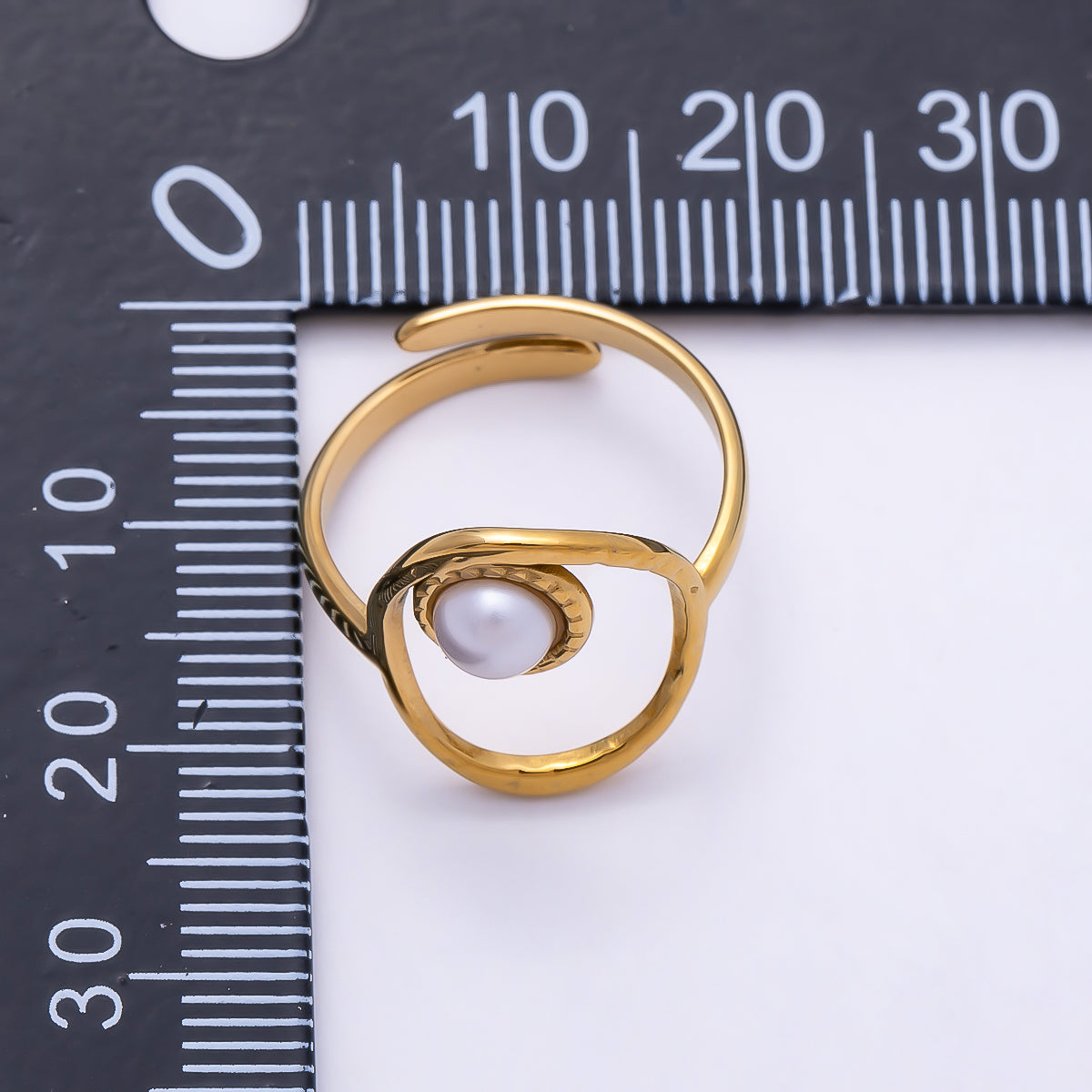 PVD Gold Stainless Steel Shell Pearl Open Molten Oval Bezel Ring | Rings-00310