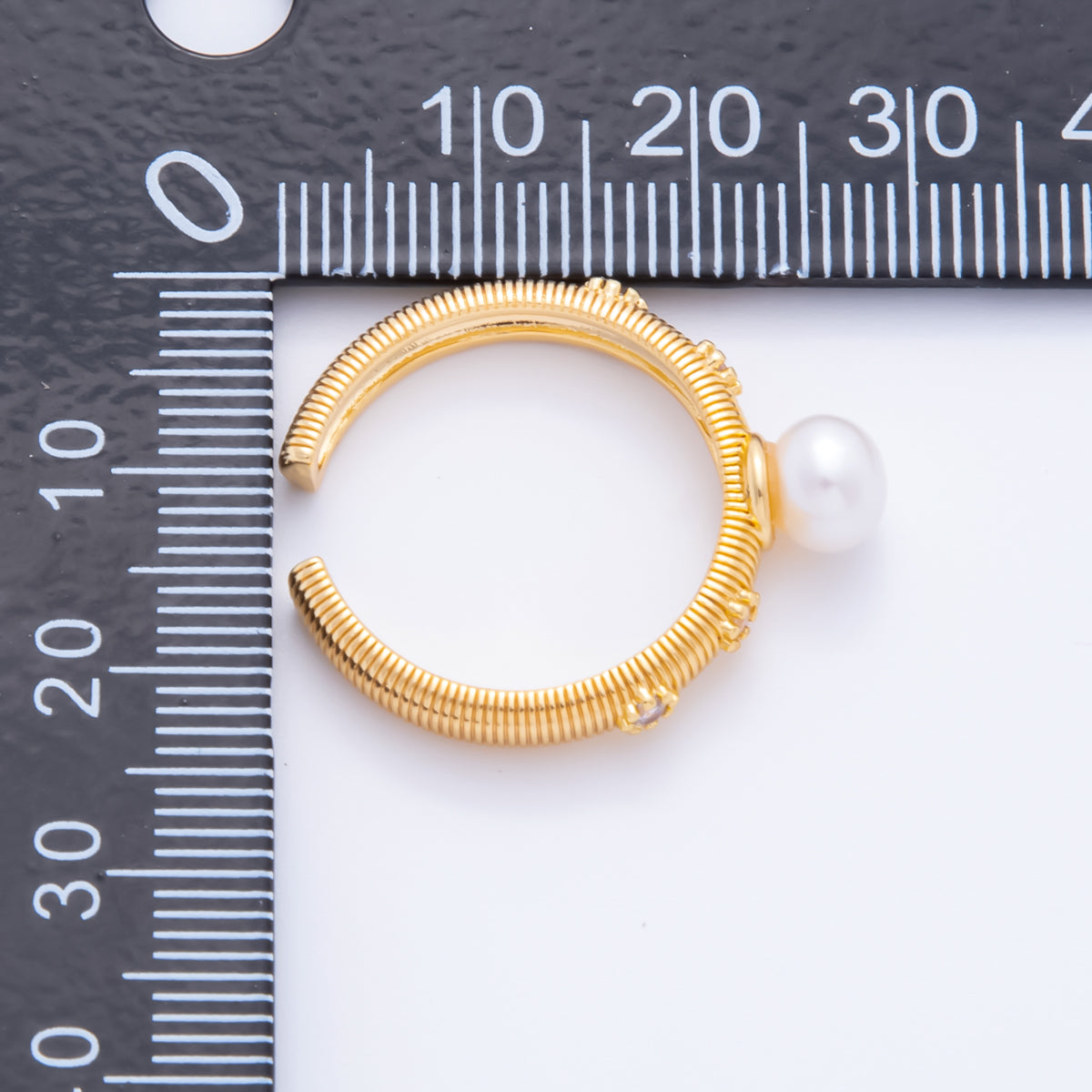 18K Gold Filled Shell Pearl Solitaire CZ Lined Ribbed Adjustable Ring | O-042