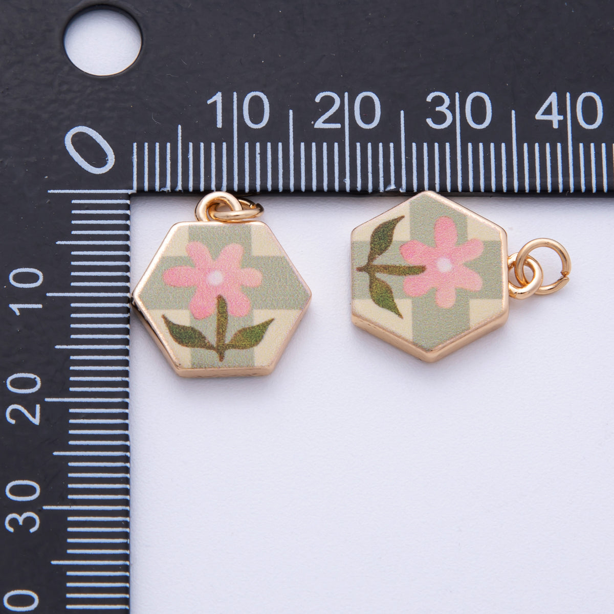 18K Gold Filled 17.5mm Flower Plant Hexagon Charm | AF1602