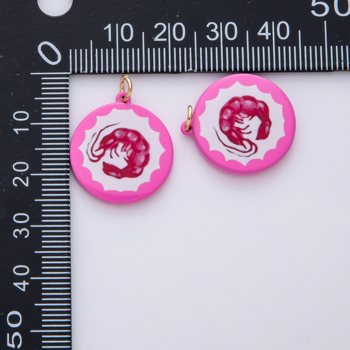 18K Gold Filled 22mm Pink Shrimp Round Charm | AF1608