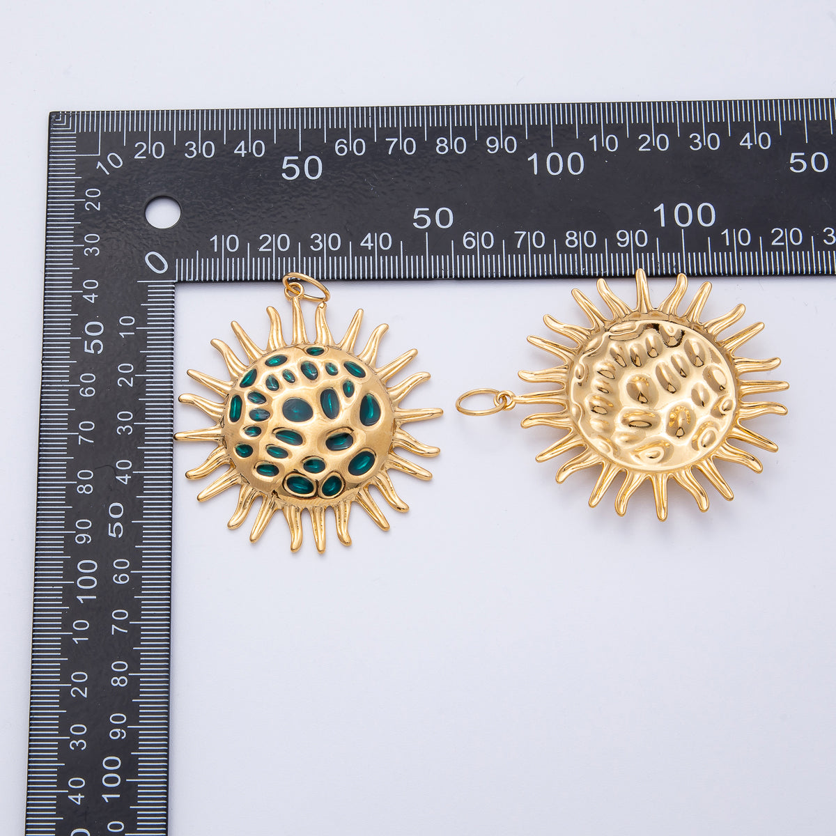 Stainless Steel 56mm Green Celestial Sun Burst Round Statement Charm | J907