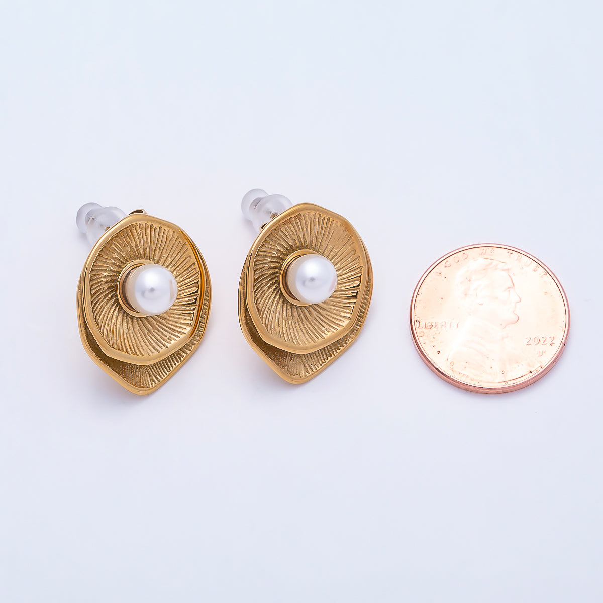 Stainless Steel 32mm Shell Pearl Sunburst Geometric Round Stud | Earrings-00743