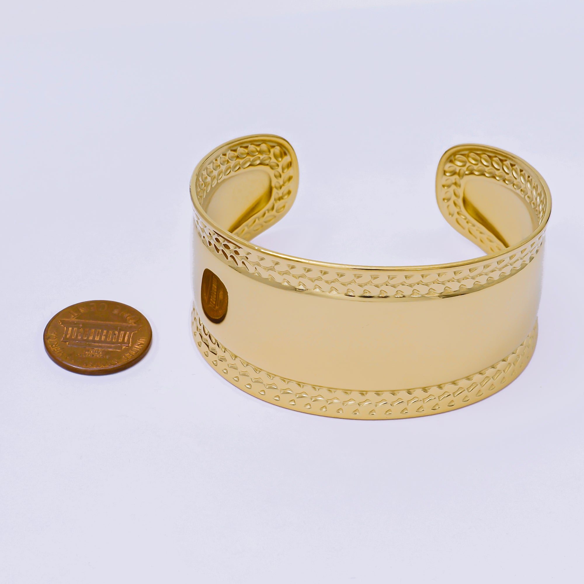 Gold Stainless Steel Roman Leaf Pattern Cuff Bangle Bracelet | WA2315