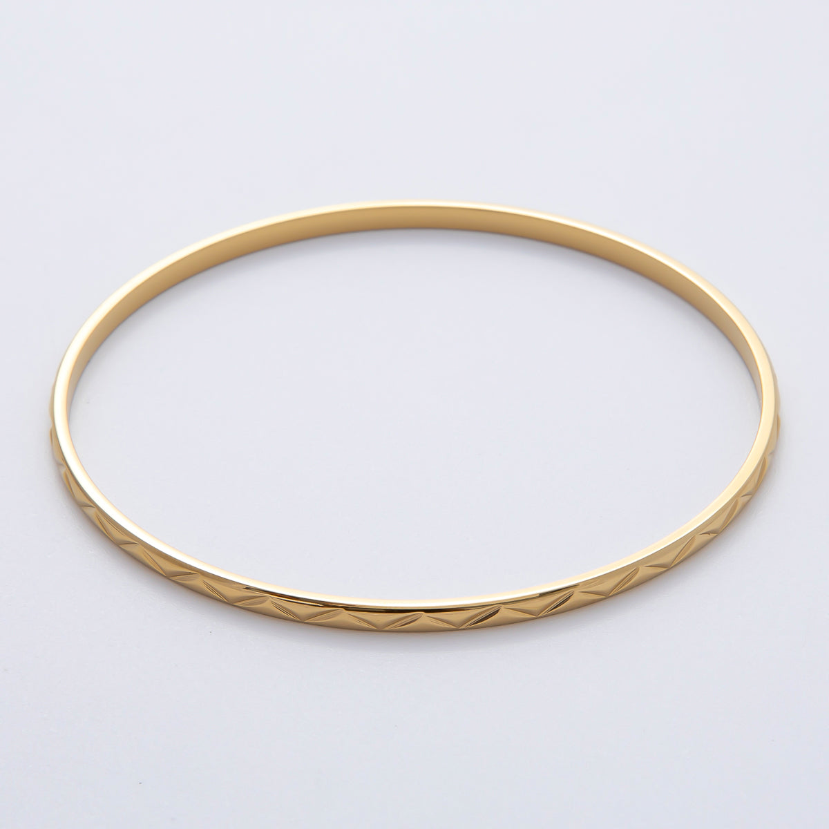 18K Gold Filled 2.5mm Thin Lined Imprint Bangle Bracelet | WA-1472