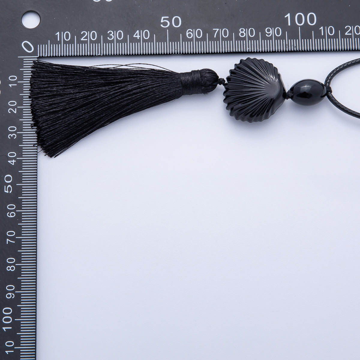 14K Gold Filled 10mm Black Seashell Tassel Necklace | Necklaces-080000