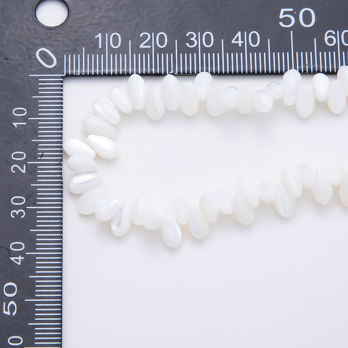 7.5mm White Shell Pearl Rice Seed Biwa Pebble Gemstone Strand Finding | WA-00153