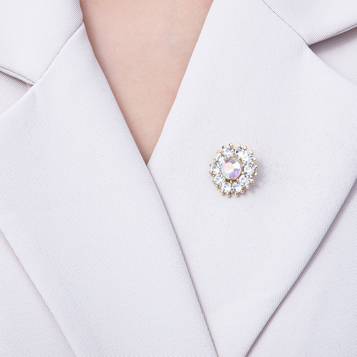 Gold 19mm Light Rhinestone Round Pin Brooch | BH - 053 - DLUXCA