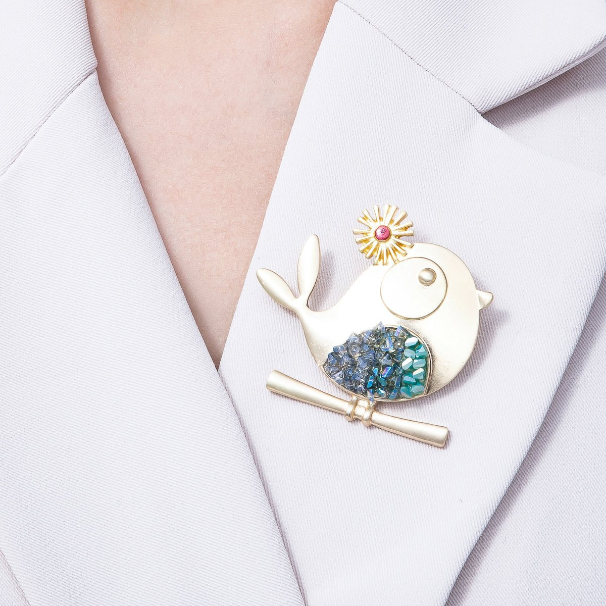 Gold 52.5mm x 49mm Gradient Rhinestone Song Bird | BH - 088 - DLUXCA