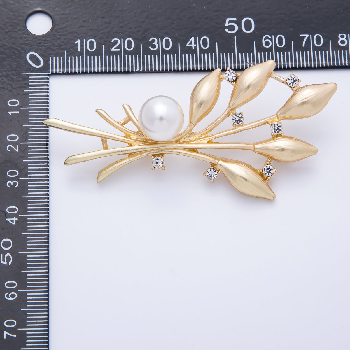 Gold Acrylic Pearl Flower Nature Pin Brooch | BH - 029 - DLUXCA