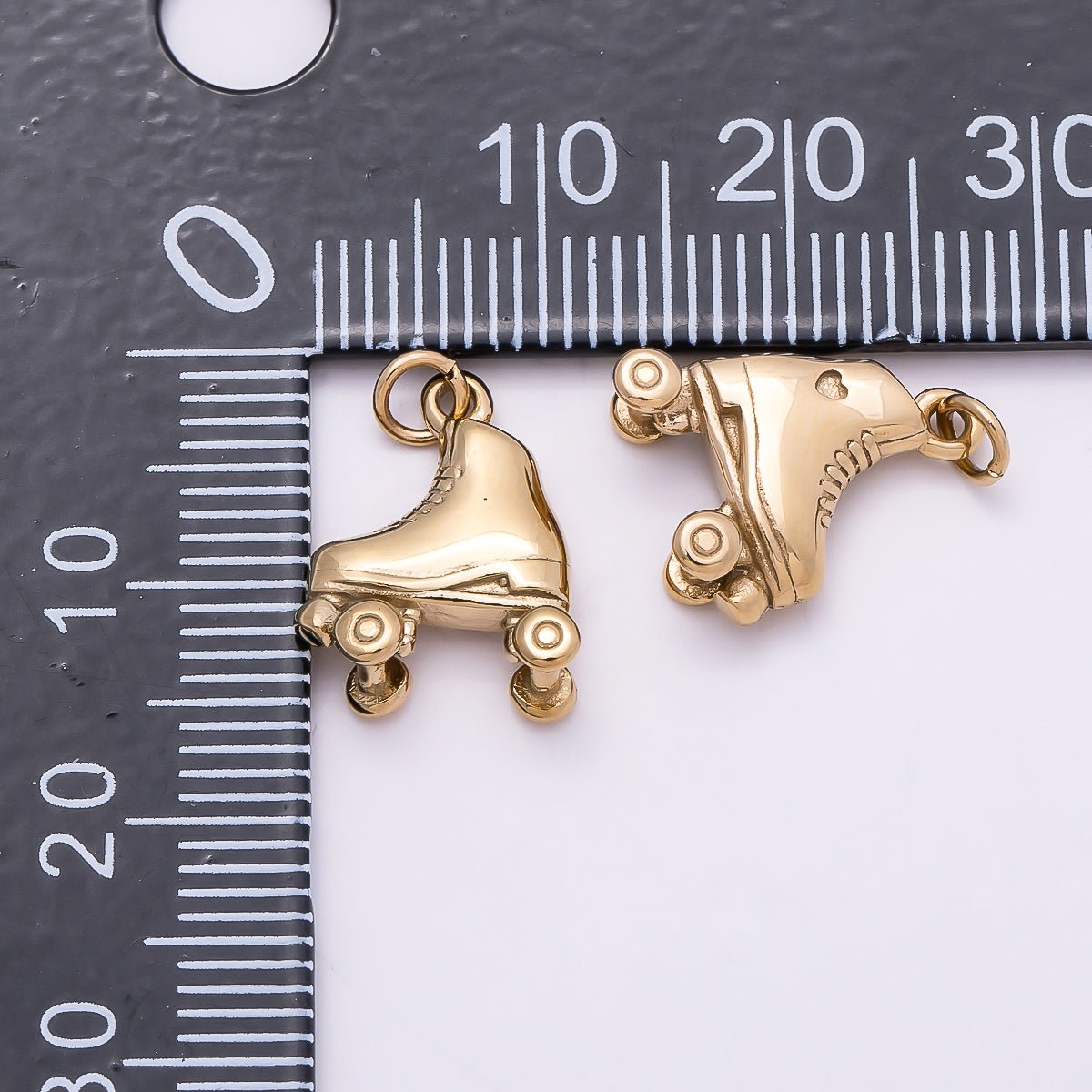PVD Gold Stainless Steel 14mm Roller Skate Shoes 3D Multidimensional Charm | Charms-01017 - DLUXCA