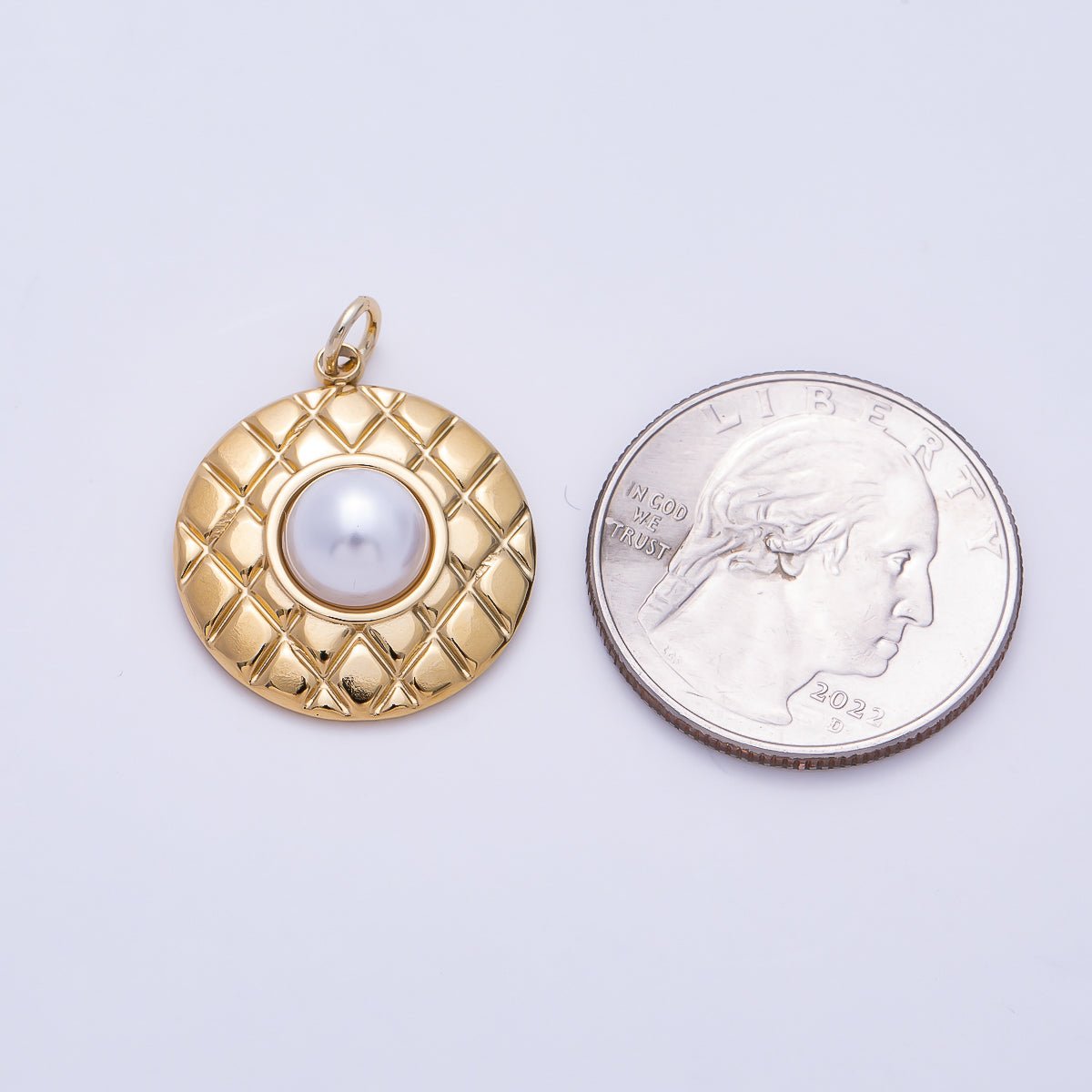 PVD Gold Stainless Steel 23mm Shell Pearl Quilted Bezel Round Charm | Charms-01441 - DLUXCA