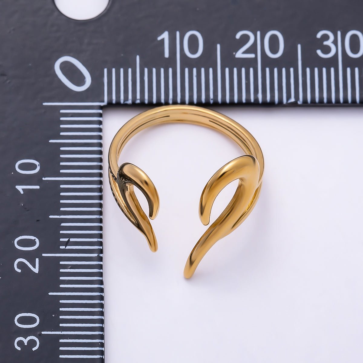 PVD Gold Stainless Steel Minimalist Geometric Wrap Heart Ring | Rings-00328 - DLUXCA