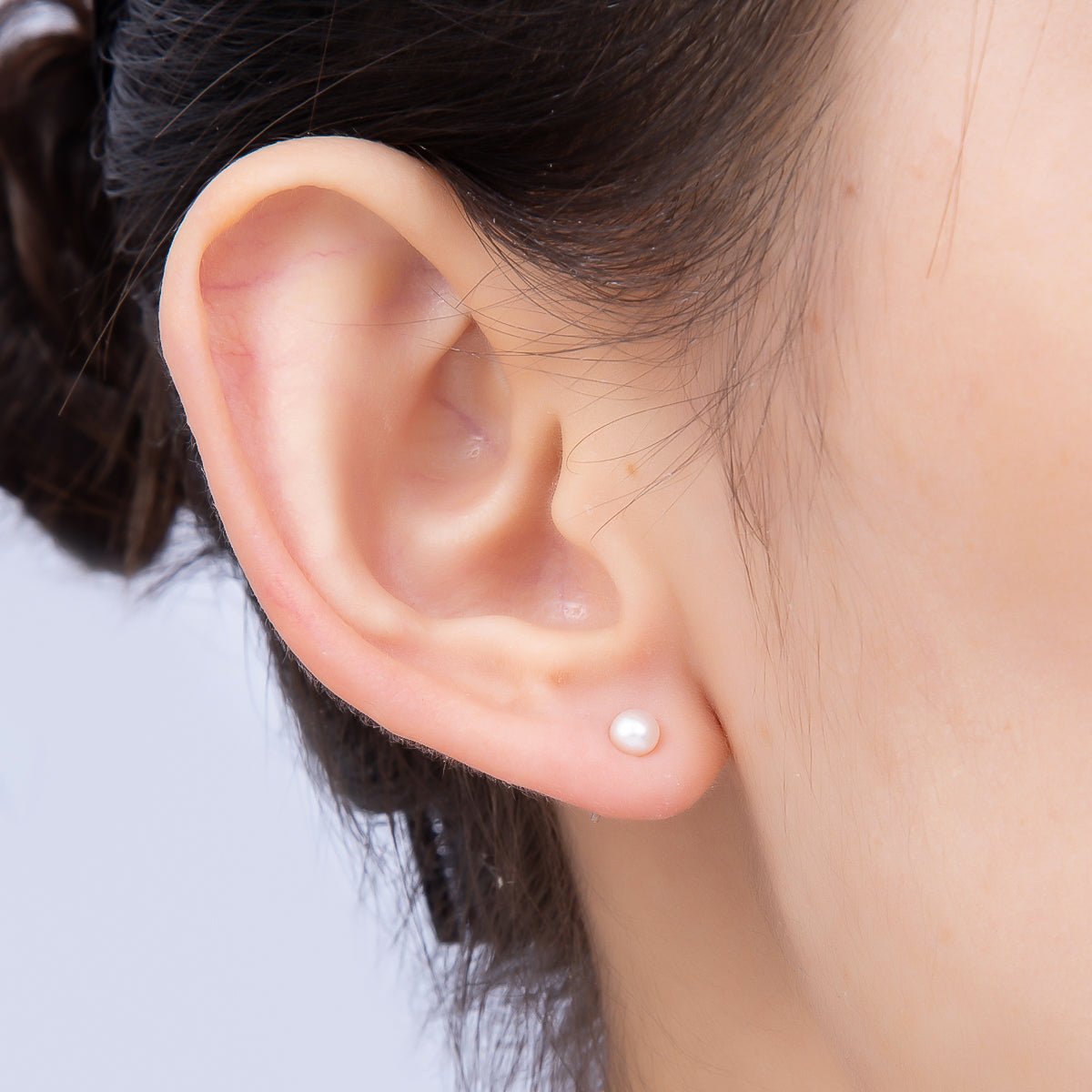 S925 Sterling Silver 4mm Shell Pearl Round Stud Earrings | Earrings-00696 - DLUXCA