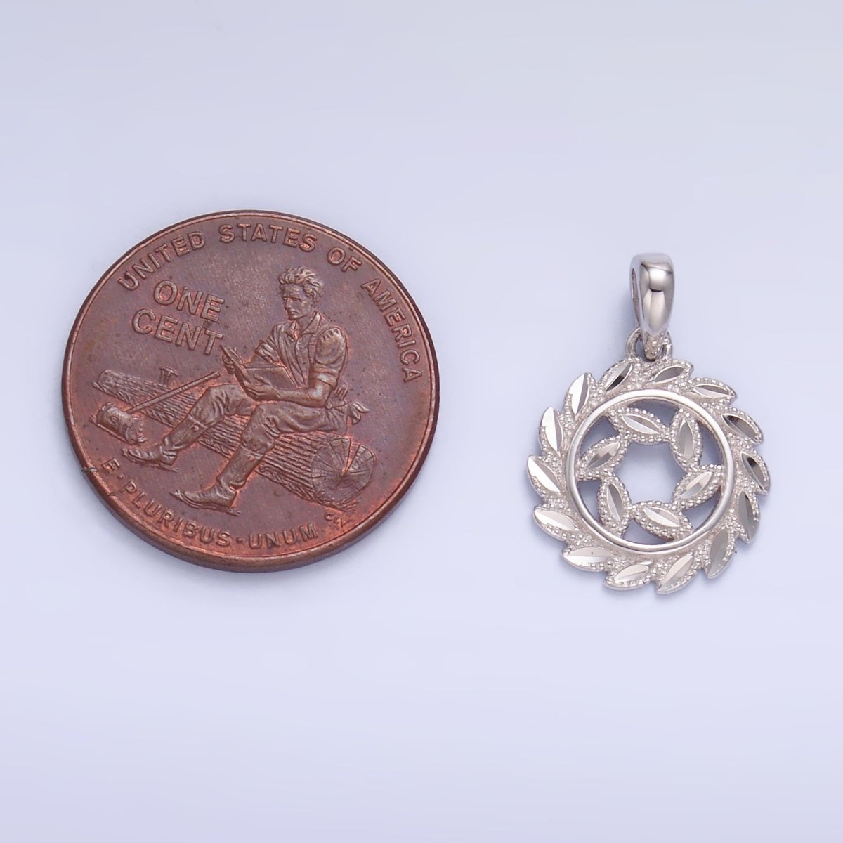 S925 Sterling Silver Open Nature Leaf Circular Geometric Pendant | SL - 603 - DLUXCA