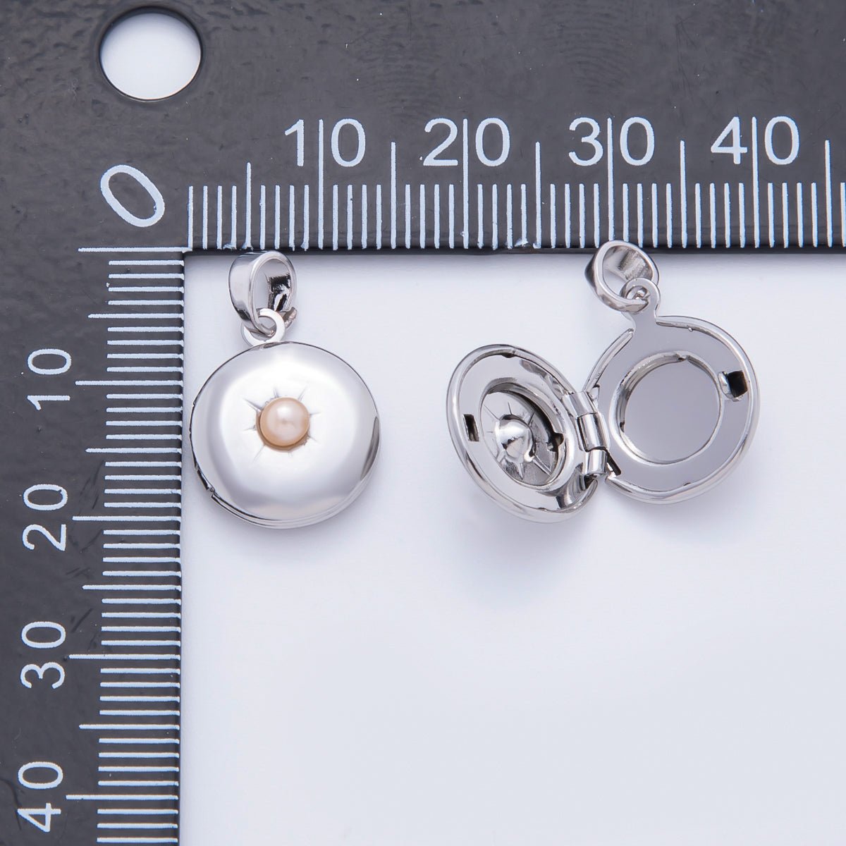 Silver 16mm Shell Pearl Sowed Rondelle Donut Locket Pendant | AF - A1110 - DLUXCA