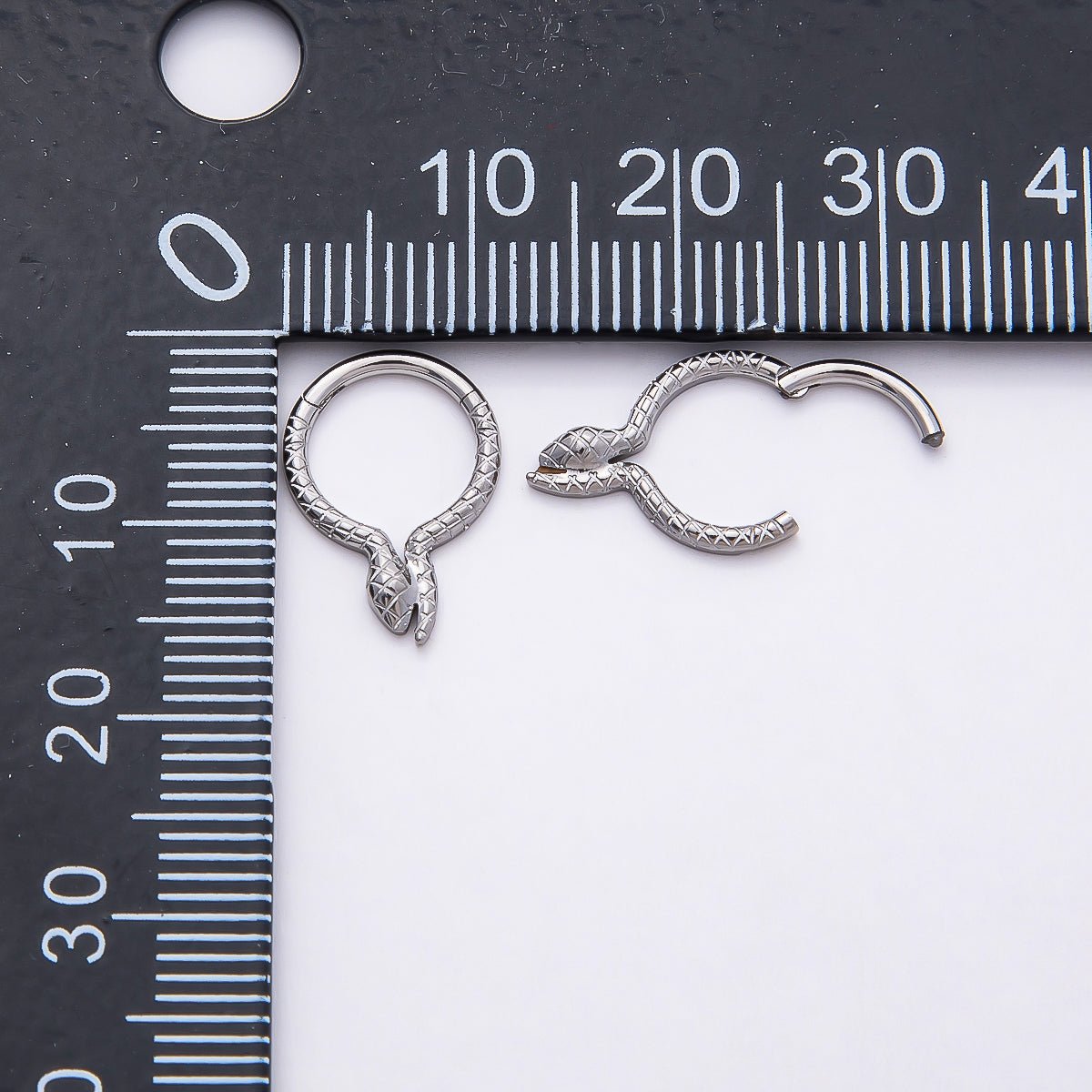 Stainless Steel 10.5mm Textured Snake Pull Gate Round Finding in Gold & Silver | Findings-00229 Findings-00228 - DLUXCA