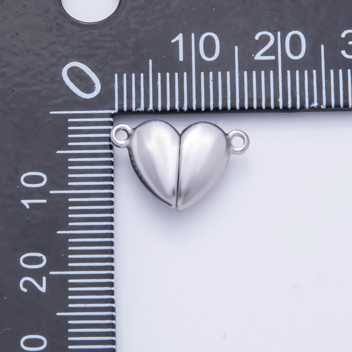 Stainless Steel 11mm Magnetic Heart Charm Connector | Z - 1234 - DLUXCA