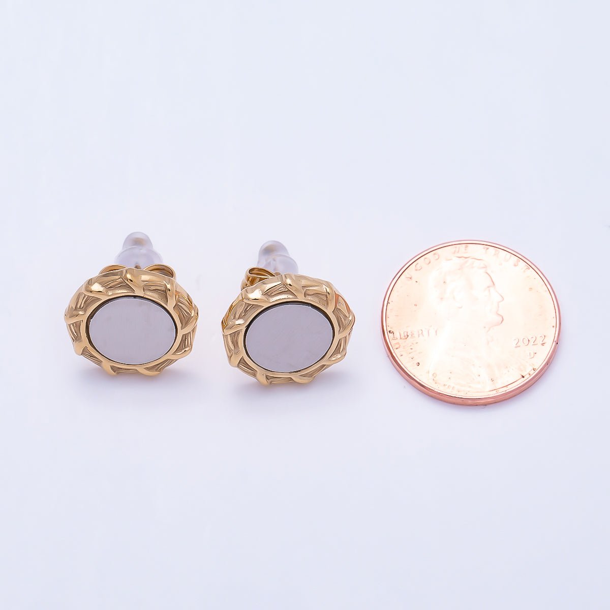 Stainless Steel 14mm Shell Pearl Geometric Round Bezel Stud | Earrings-00744 - DLUXCA