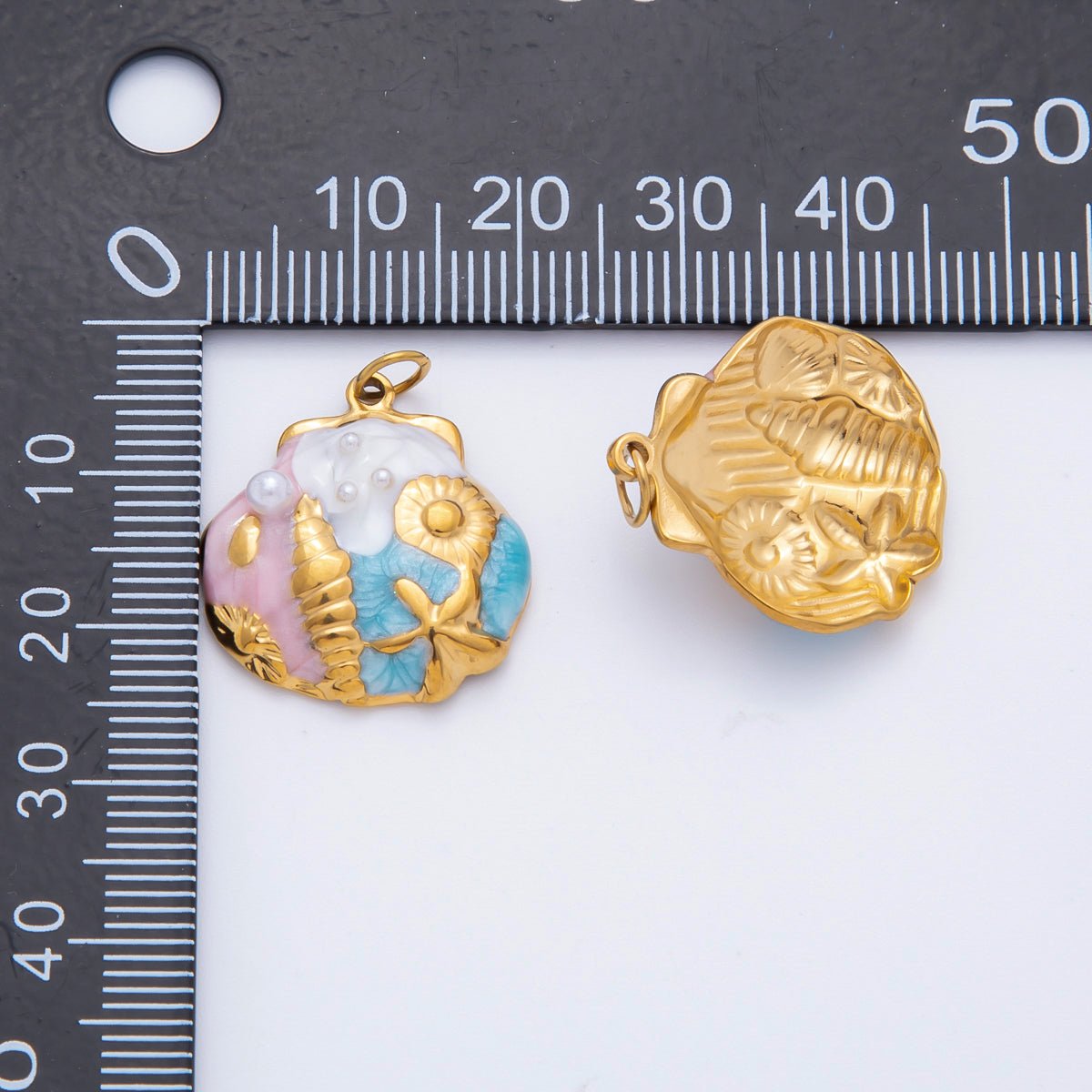 Stainless Steel 25mm Multicolor Star Fish Sea Shell Scallop Clam Charm | AH947 - DLUXCA