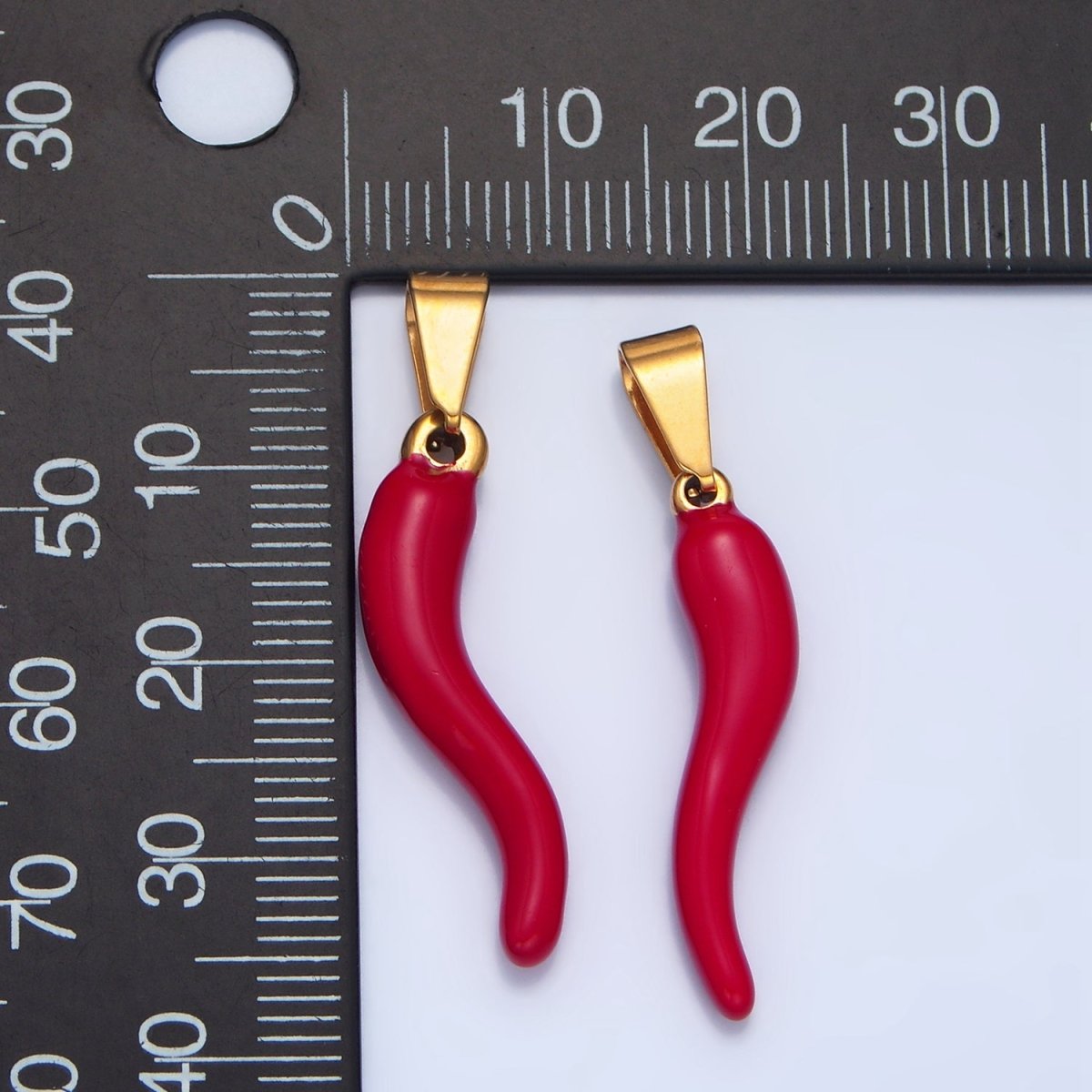 Stainless Steel 36mm Red Enamel Chili Charm | P1484 - DLUXCA