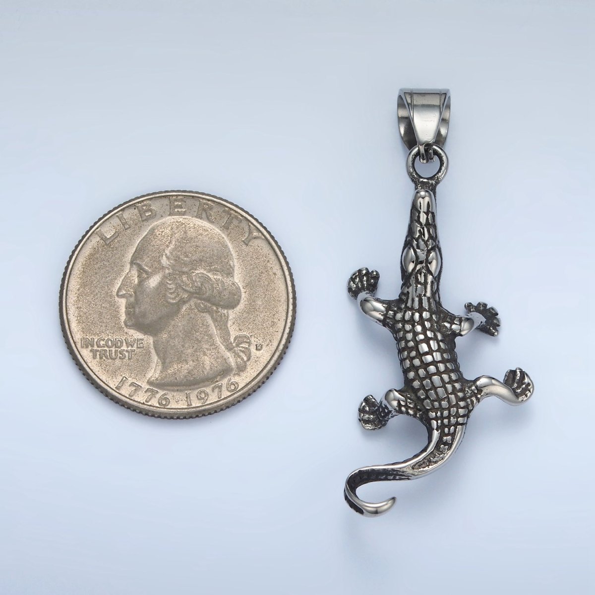 Stainless Steel 42mm Crocodile Alligator Animal Oxidized Silver Pendant | P1482 - DLUXCA