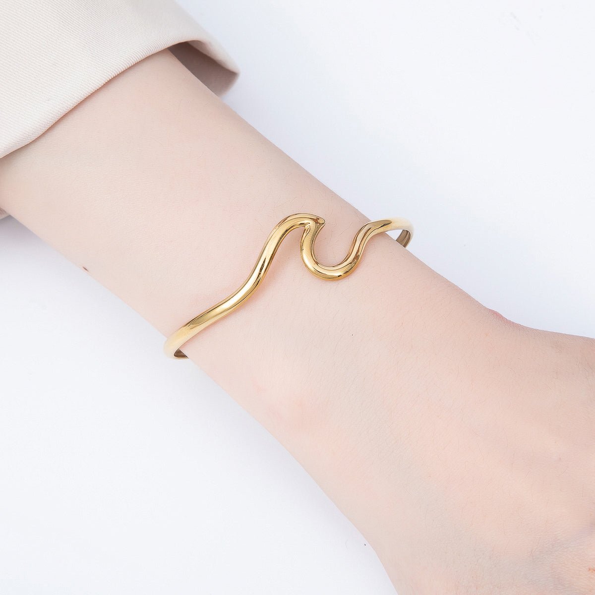 Stainless Steel Gold PVD Minimalist Geometric Wave Cuff Bracelet | WA-01970 - DLUXCA