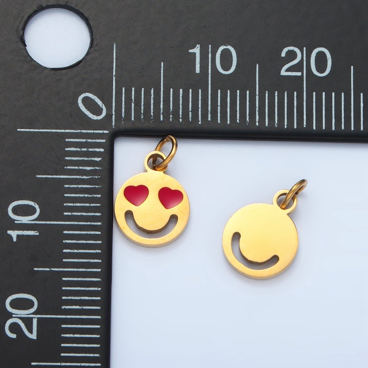 Stainless Steel Heart Eyes Smiley Face Mini Charm | P678 - DLUXCA