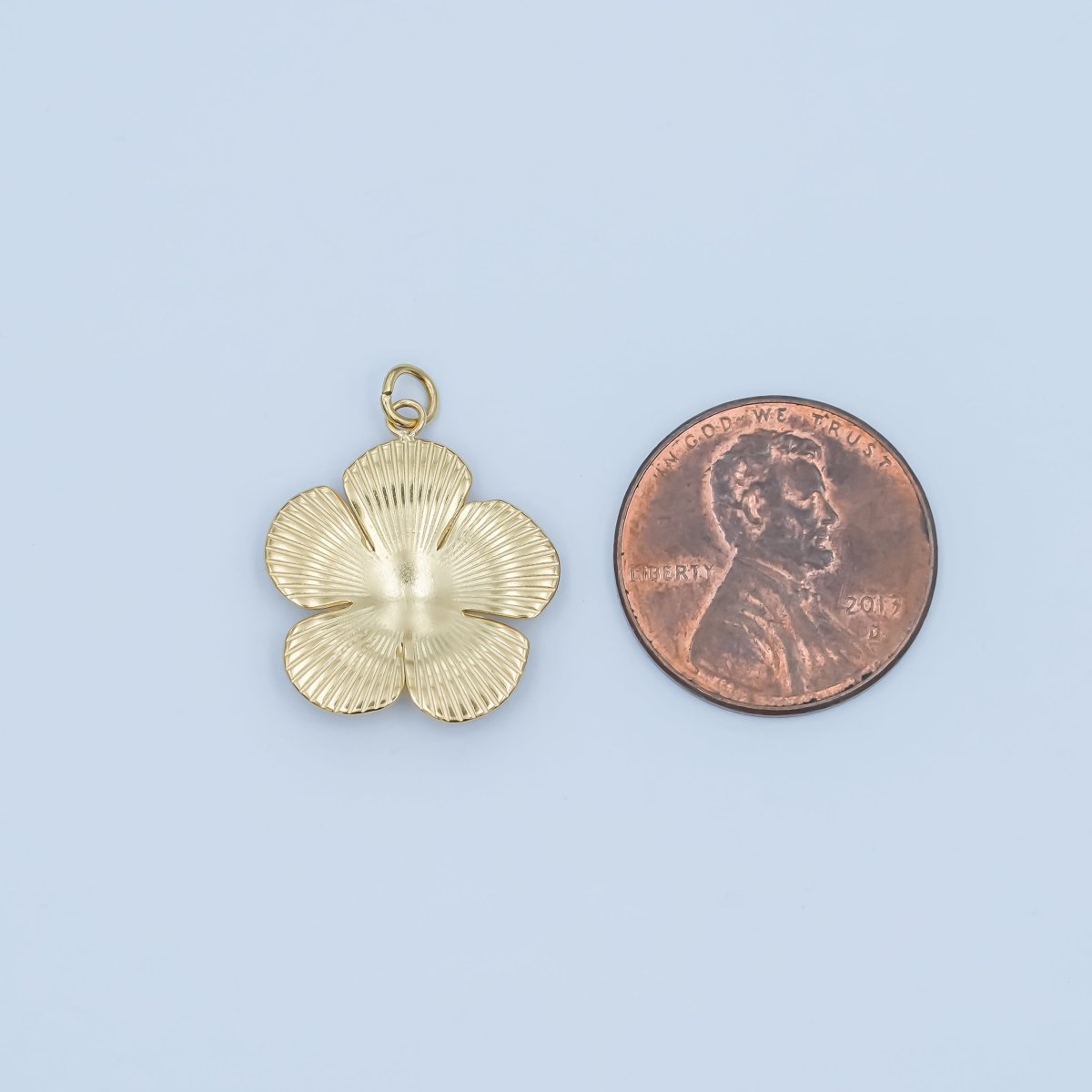 Stainless Steel Ringed Lined Flower Charm | P791 - DLUXCA