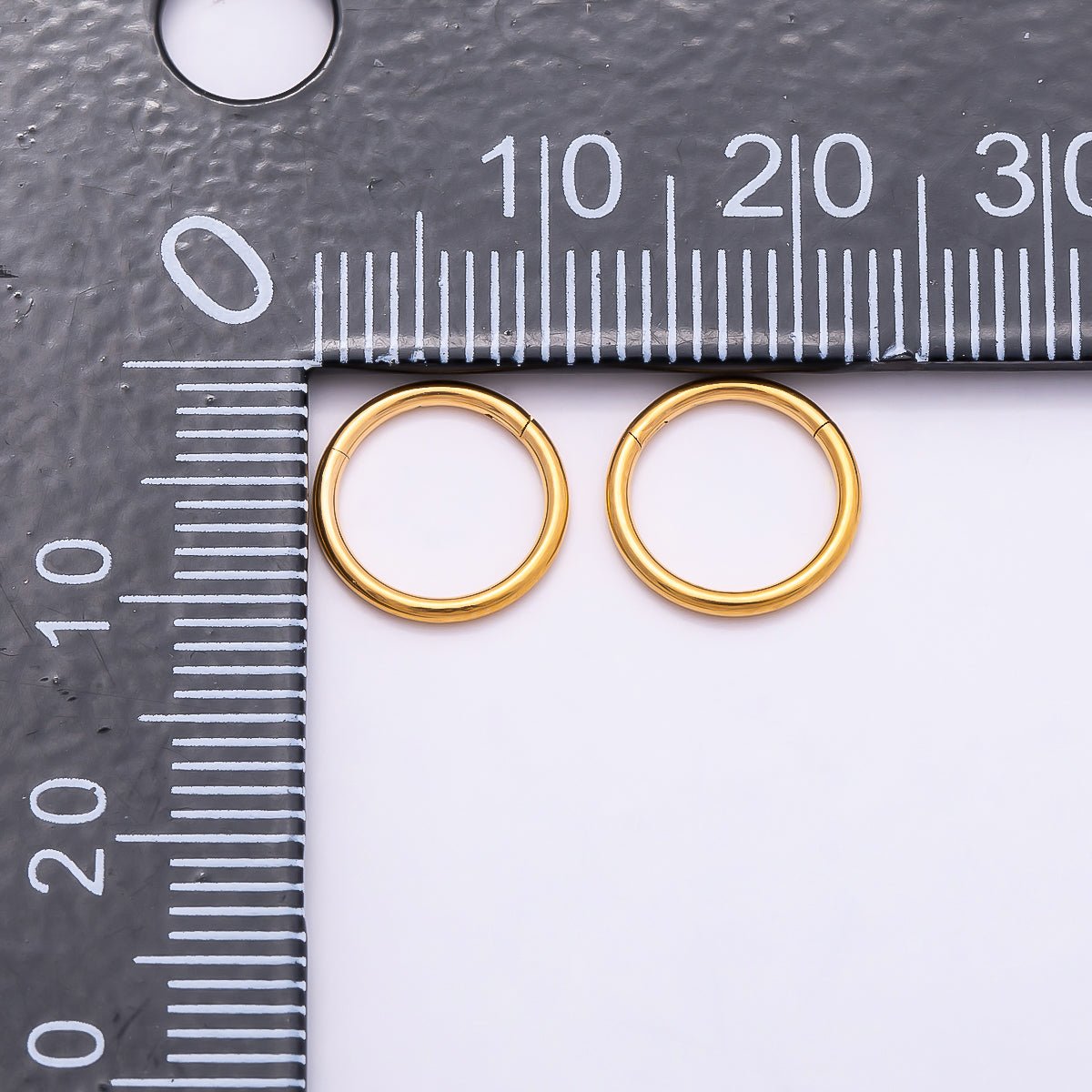 Titanium 10mm Minimalist Round Single Septum Cartilage Piercing Clicker | Findings-00325 - DLUXCA