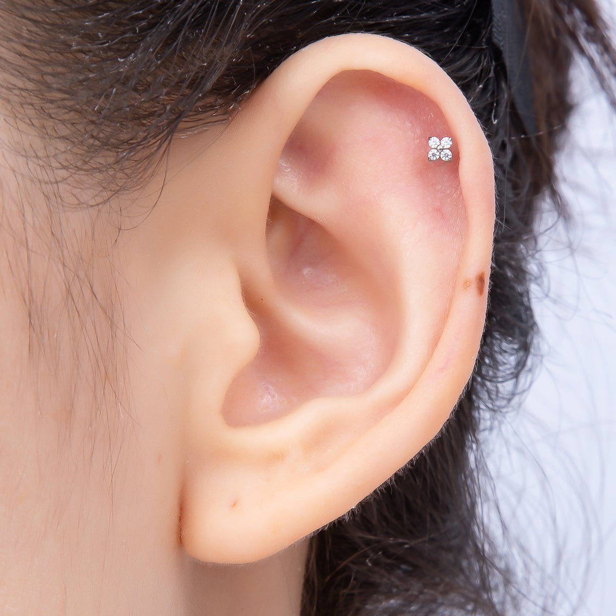 Titanium 2.7mm Clear CZ Flower Universal Cartilage Piercing Flat Back Stud | Findings-00430 - DLUXCA
