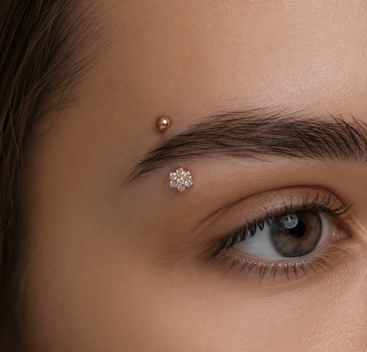 Titanium 5mm Flower Clear CZ Curved Eyebrow Barbell Piercing Stud in Gold & Silver | Findings-00341 Findings-00342 - DLUXCA