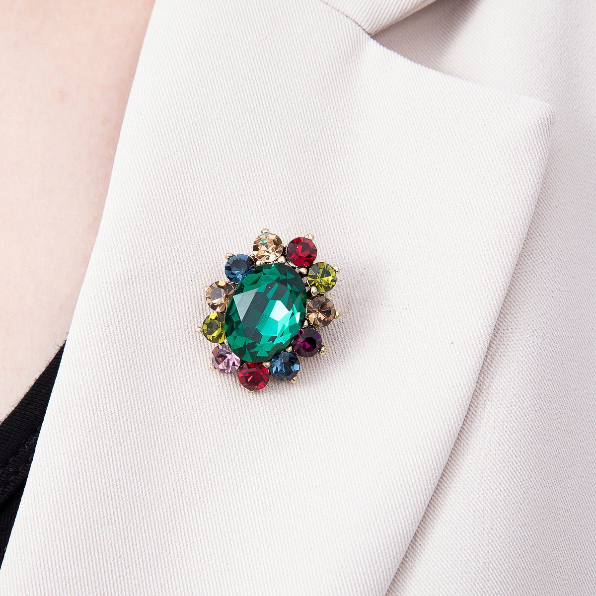 Vintage Gold 29mm Green Multicolor Rhinestone Oval Flower Pin Brooch | BH-00168 - DLUXCA