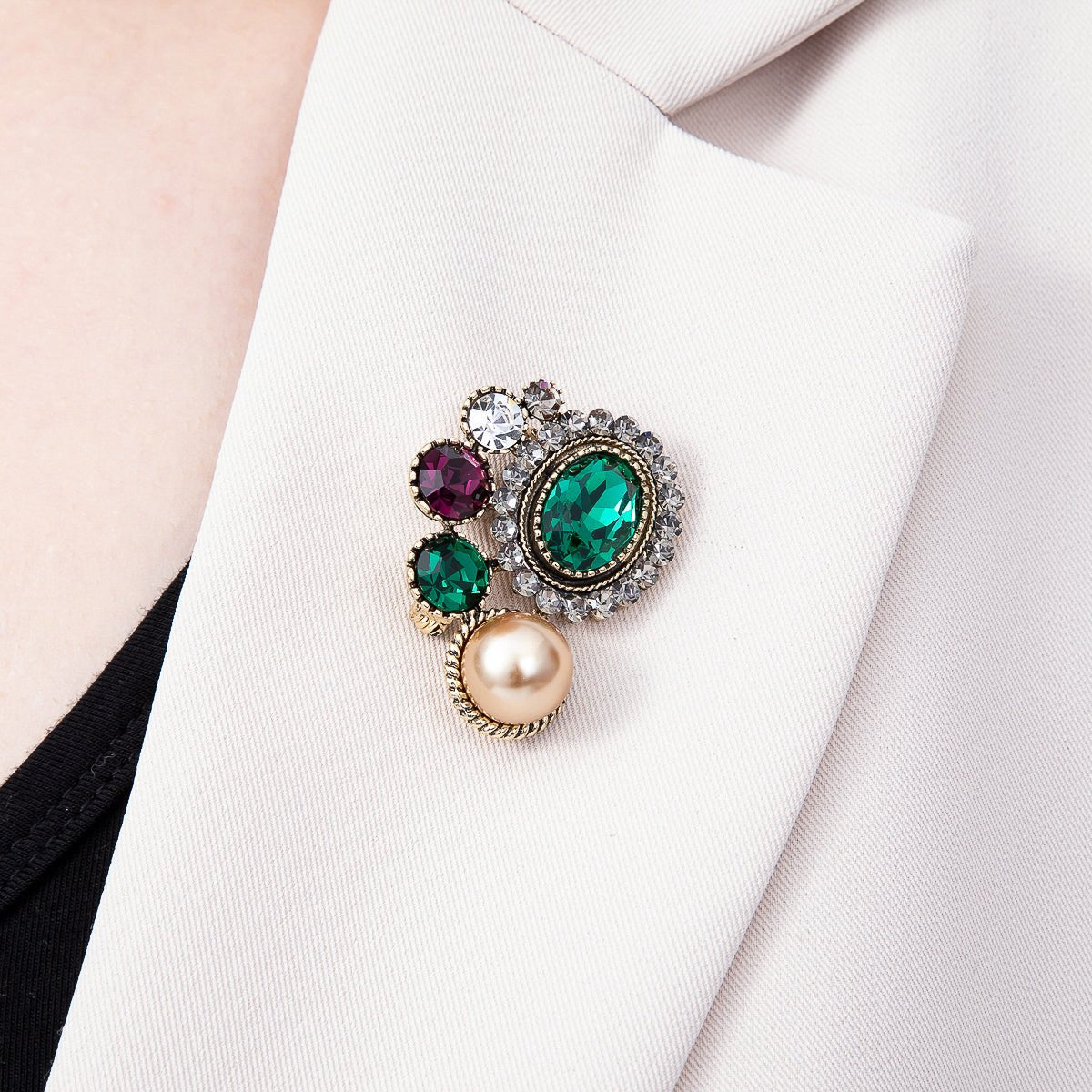 Vintage Gold 39mm Shell Pearl Multicolor Rhinestone Round Oval Pin Brooch | BH-00171 - DLUXCA