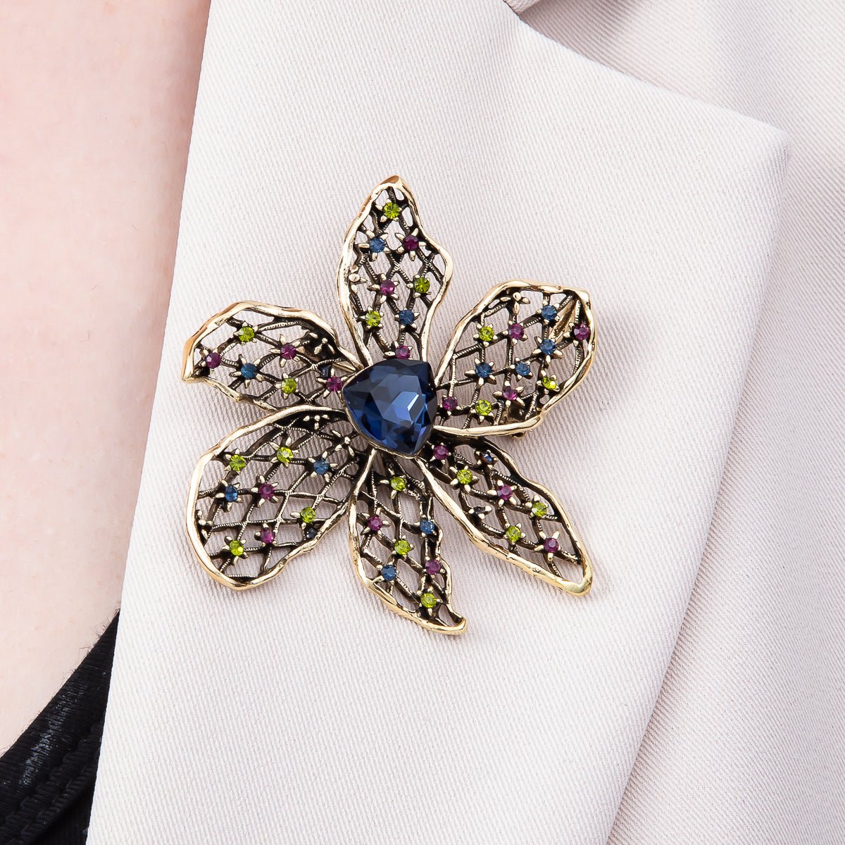 Vintage Gold 60mm Blue Rhinestone Filigree Flower Pin Brooch | BH-00152 - DLUXCA