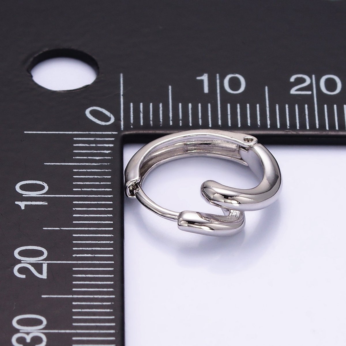 White Gold Filled 15mm Circling Band Minimalist Huggie Earrings | Q276 - DLUXCA