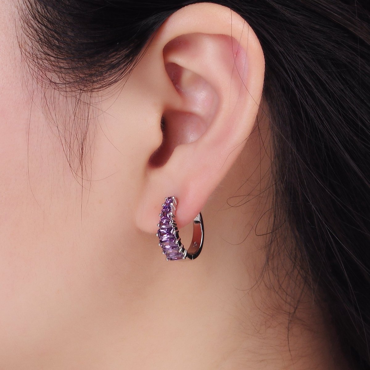 White Gold Filled Purple Baguette Lined 20mm Huggie Earrings | Q254 - DLUXCA