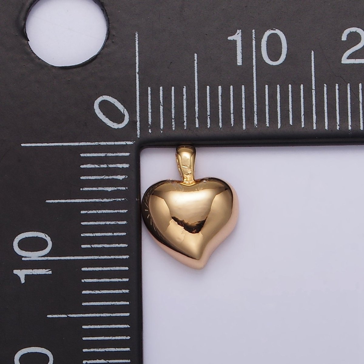 14K Gold Filled 10mm Chubby Heart Minimalist Mini Pendant | N1916 - DLUXCA