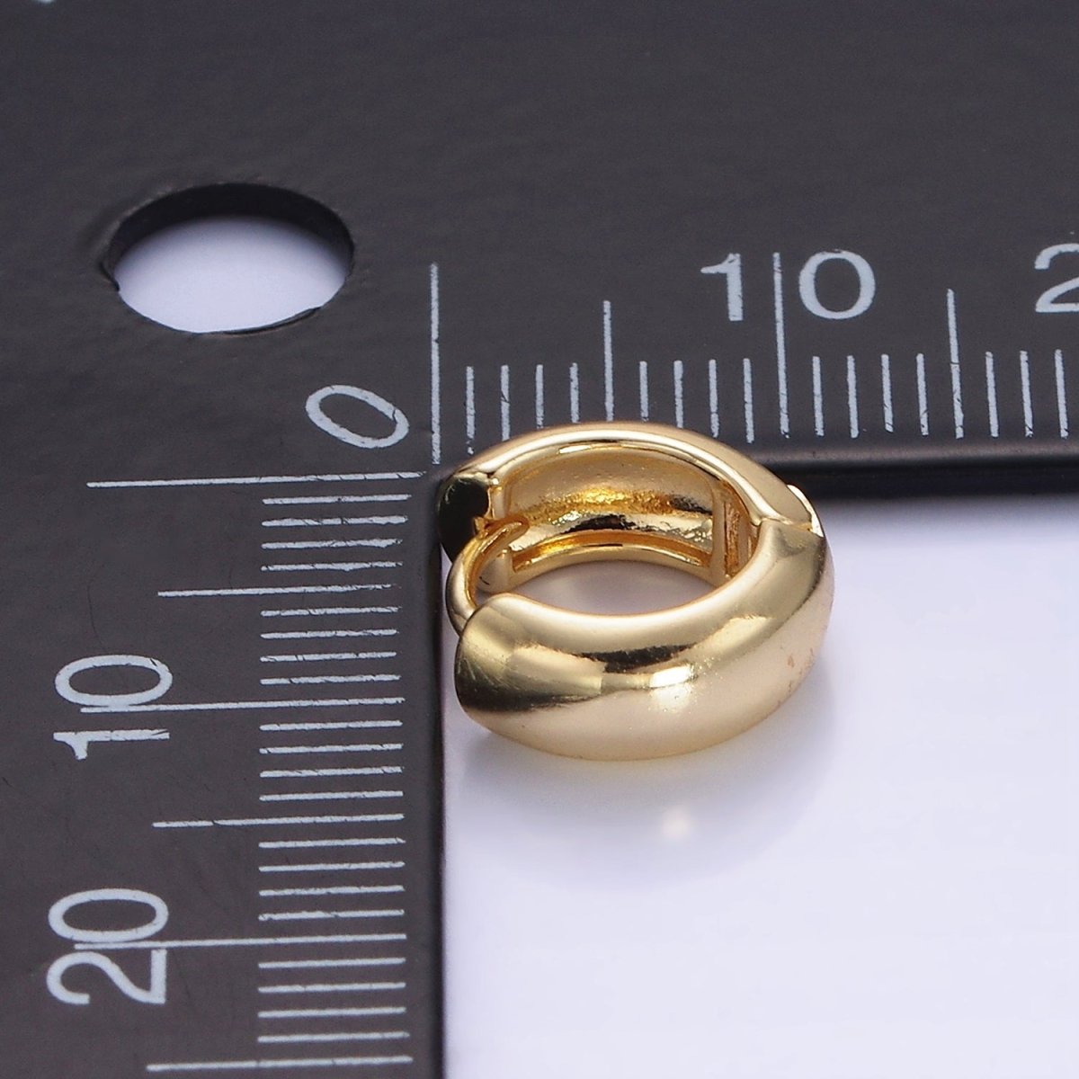 14K Gold Filled 10mm Chubby Minimalist Cartilage Huggie Earrings | P489 - DLUXCA