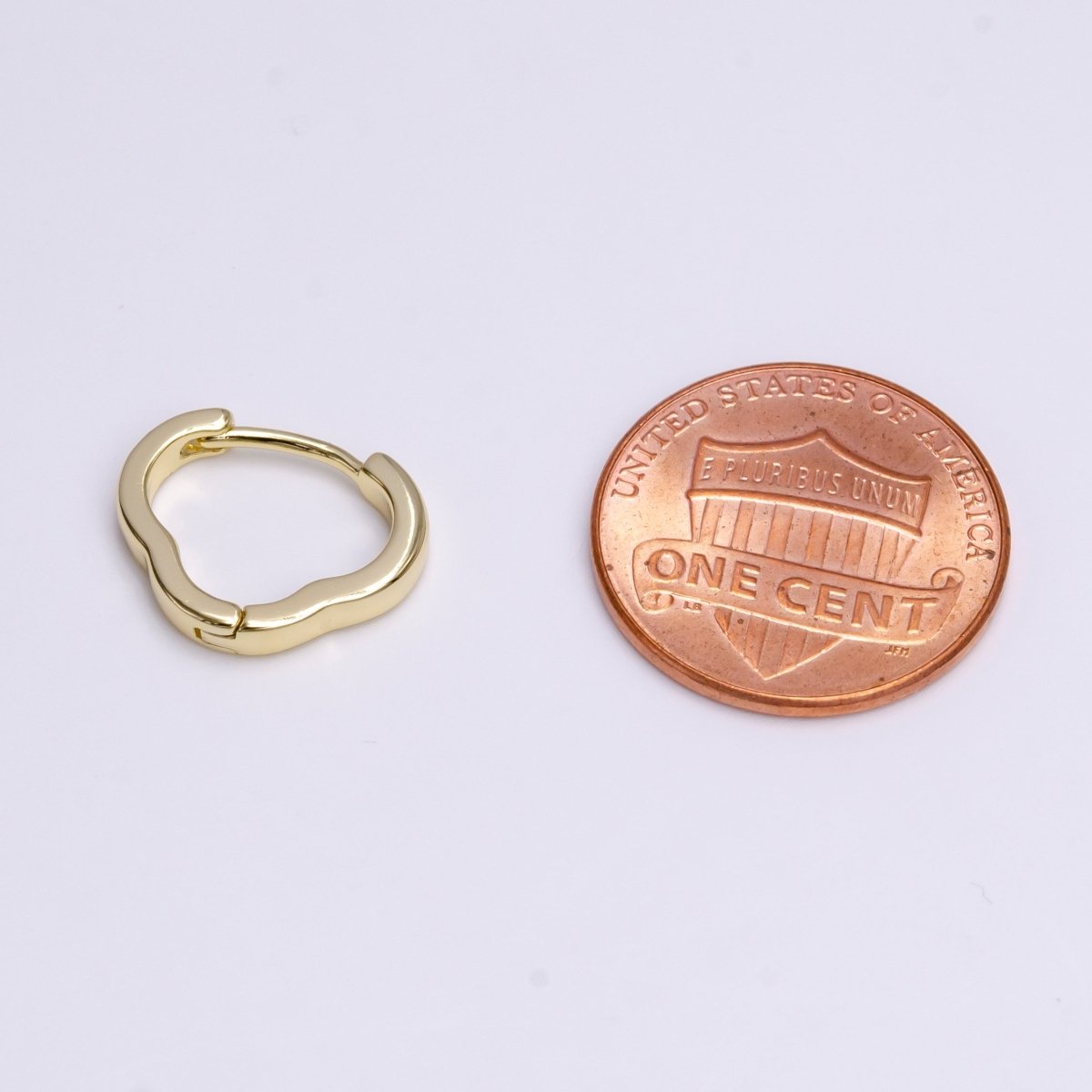 14K Gold Filled 11.5mm Abstract Quatrefoil Minimalist Cartilage Huggie Earrings | Y-935 - DLUXCA