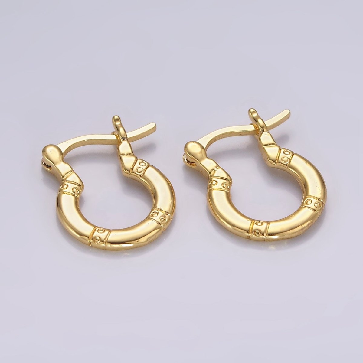 14K Gold Filled 15mm Dotted Lined Round French Lock Latch Hoop Earrings | AE967 - DLUXCA