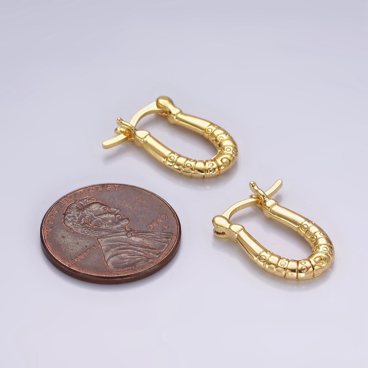 14K Gold Filled 15mm Dotted Lined U-Shaped French Lock Latch Hoop Earrings | AE962 - DLUXCA