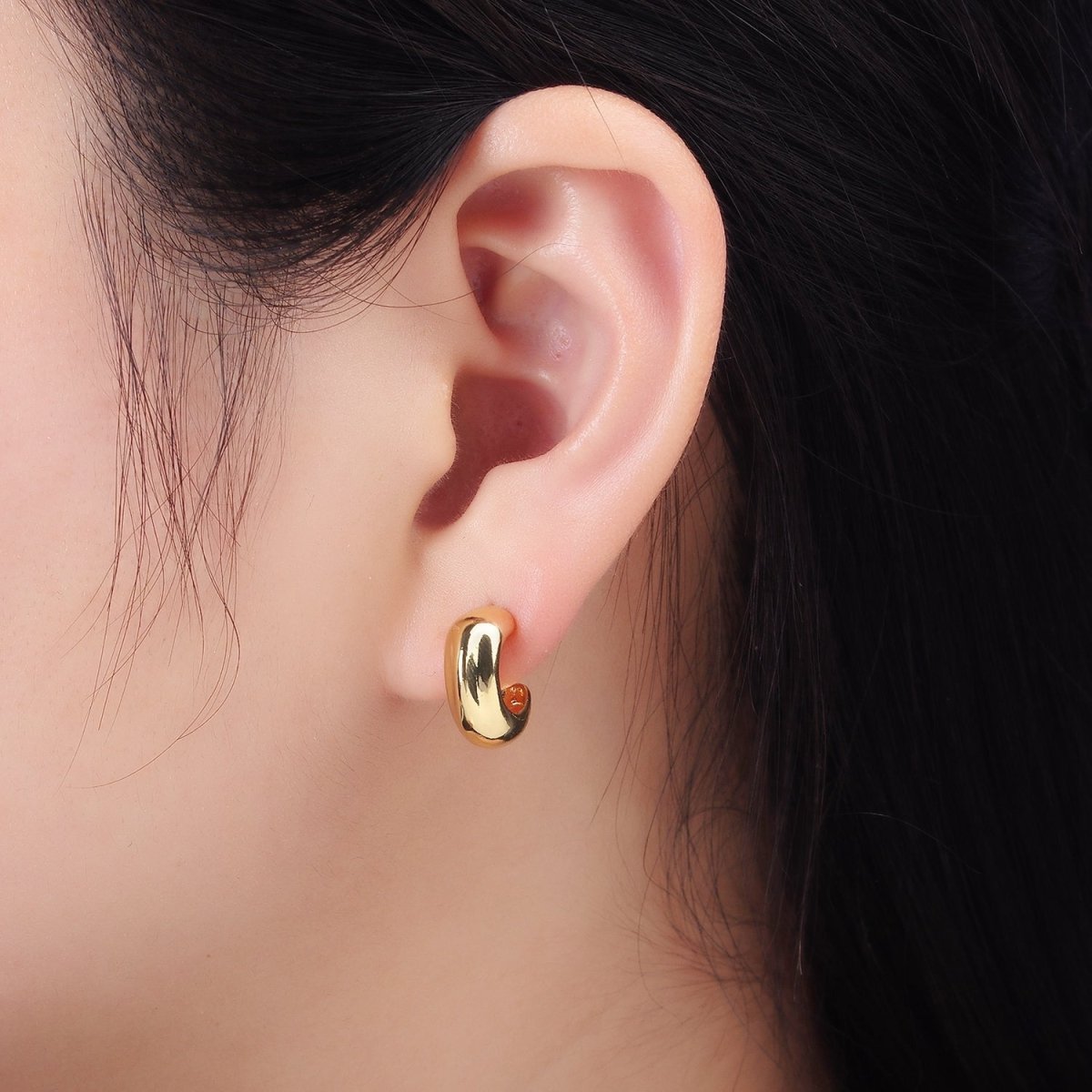 14K Gold Filled 15mm Edged J-Shaped Minimalist Hoop Earrings | AB1272 - DLUXCA