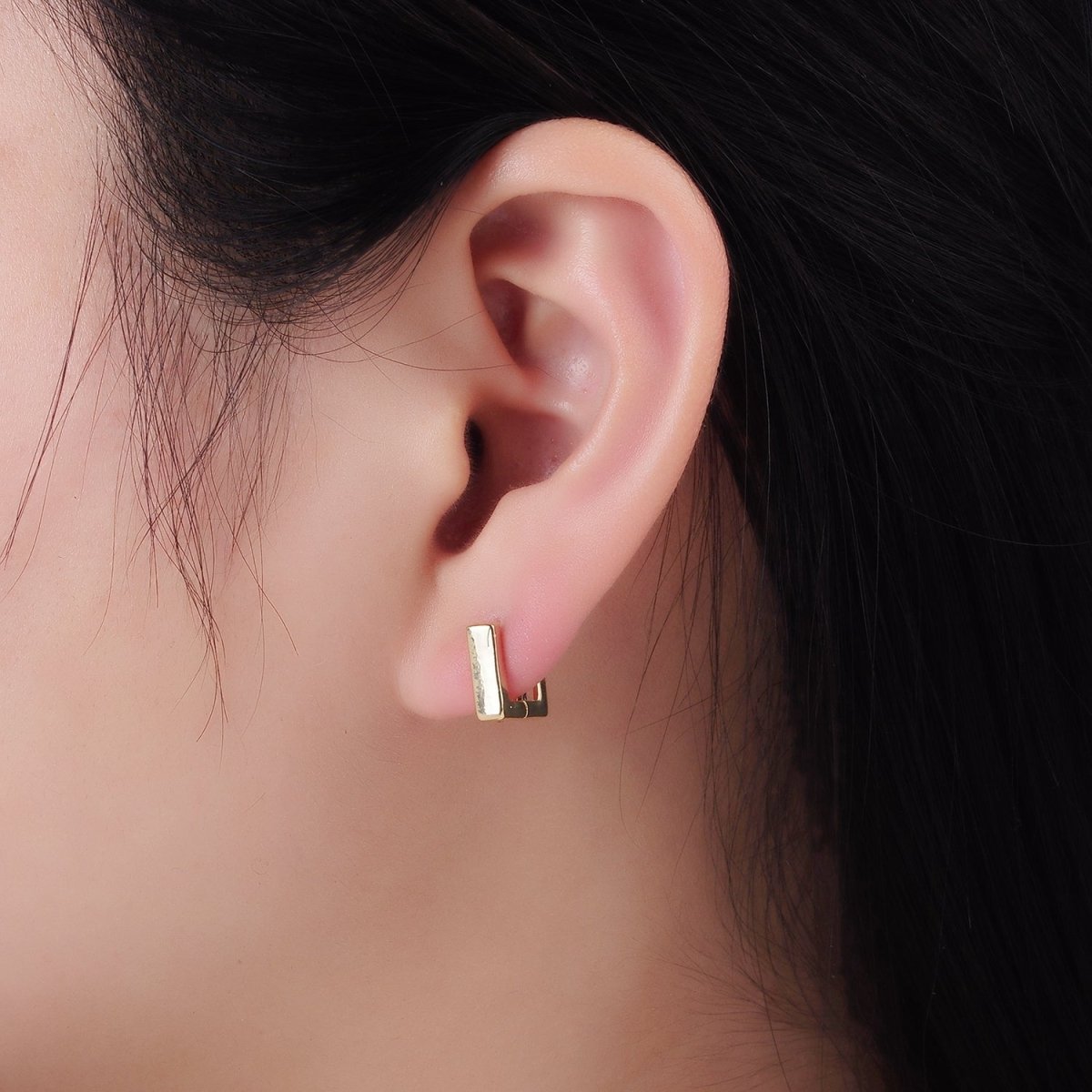14K Gold Filled 15mm Square Minimalist Huggie Earrings | AB1270 - DLUXCA