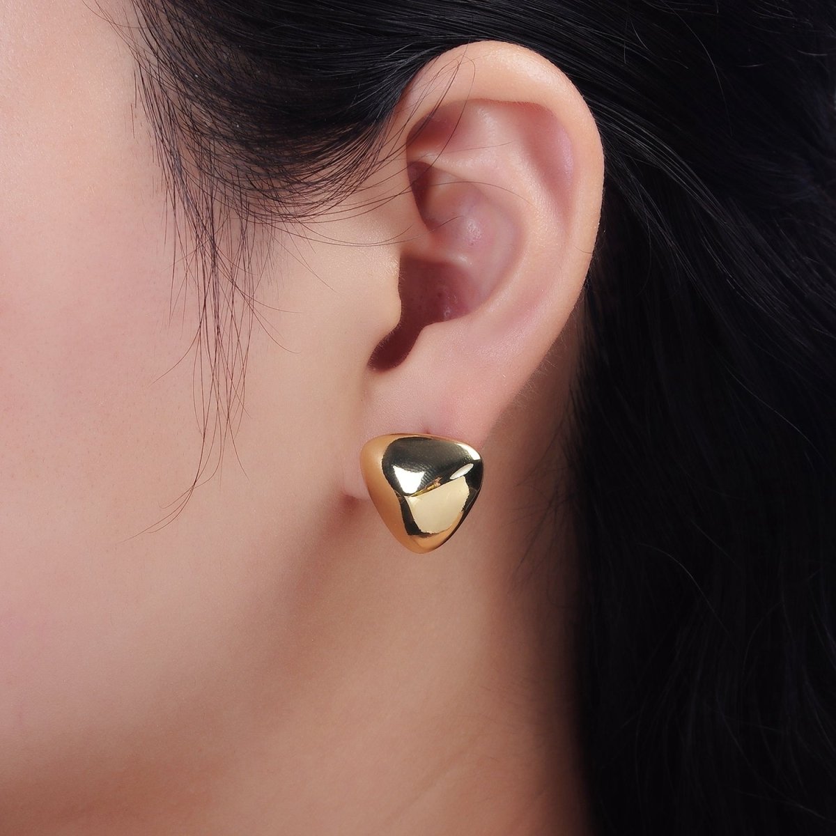 14K Gold Filled 17mm Edged Triangle Minimalist Geometric Stud Earrings | V064 - DLUXCA