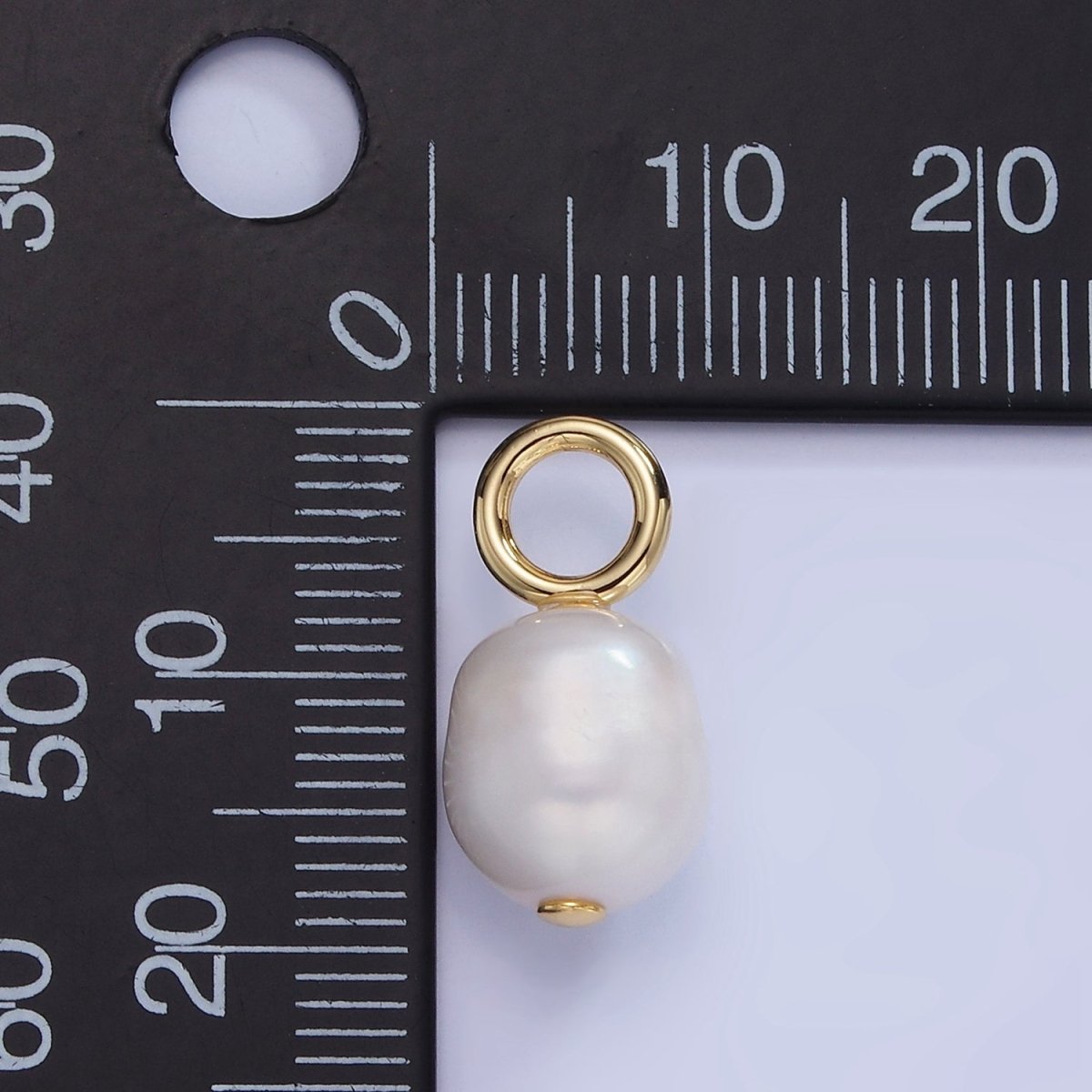 14K Gold Filled 18mm White Freshwater Pearl Oval Drop Pendant | P1725 - DLUXCA