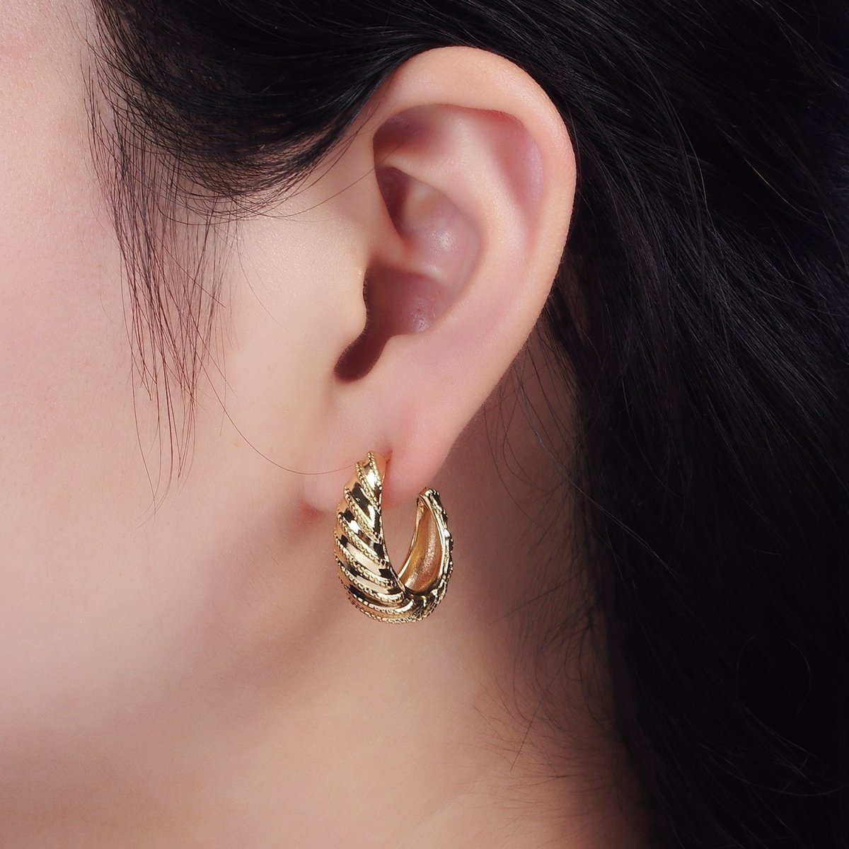 14K Gold Filled 25mm Beaded Croissant C-Shaped Hoop Earrings | AE358 - DLUXCA