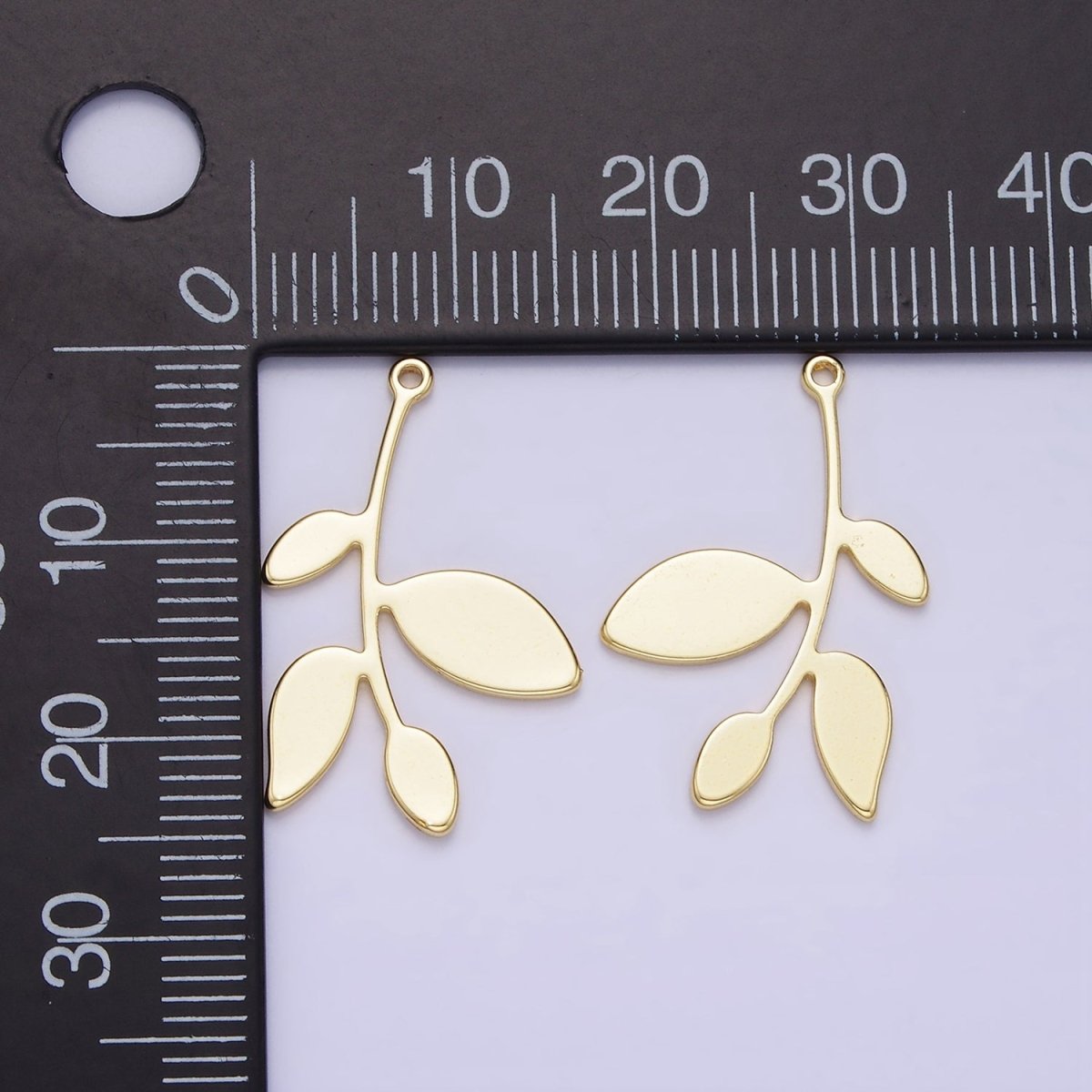 14K Gold Filled 25mm Nature Leaf Minimalist Charm | AG636 - DLUXCA