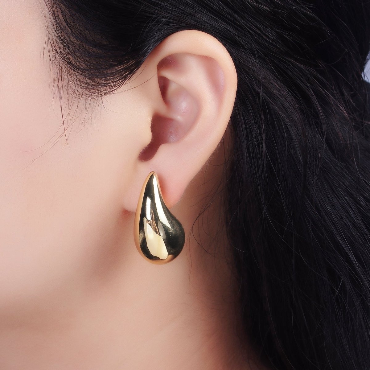 14K Gold Filled 30mm Chunky Modern Teardrop Stud Kylie Earrings in Gold & Silver | AE-194 AE-199 - DLUXCA