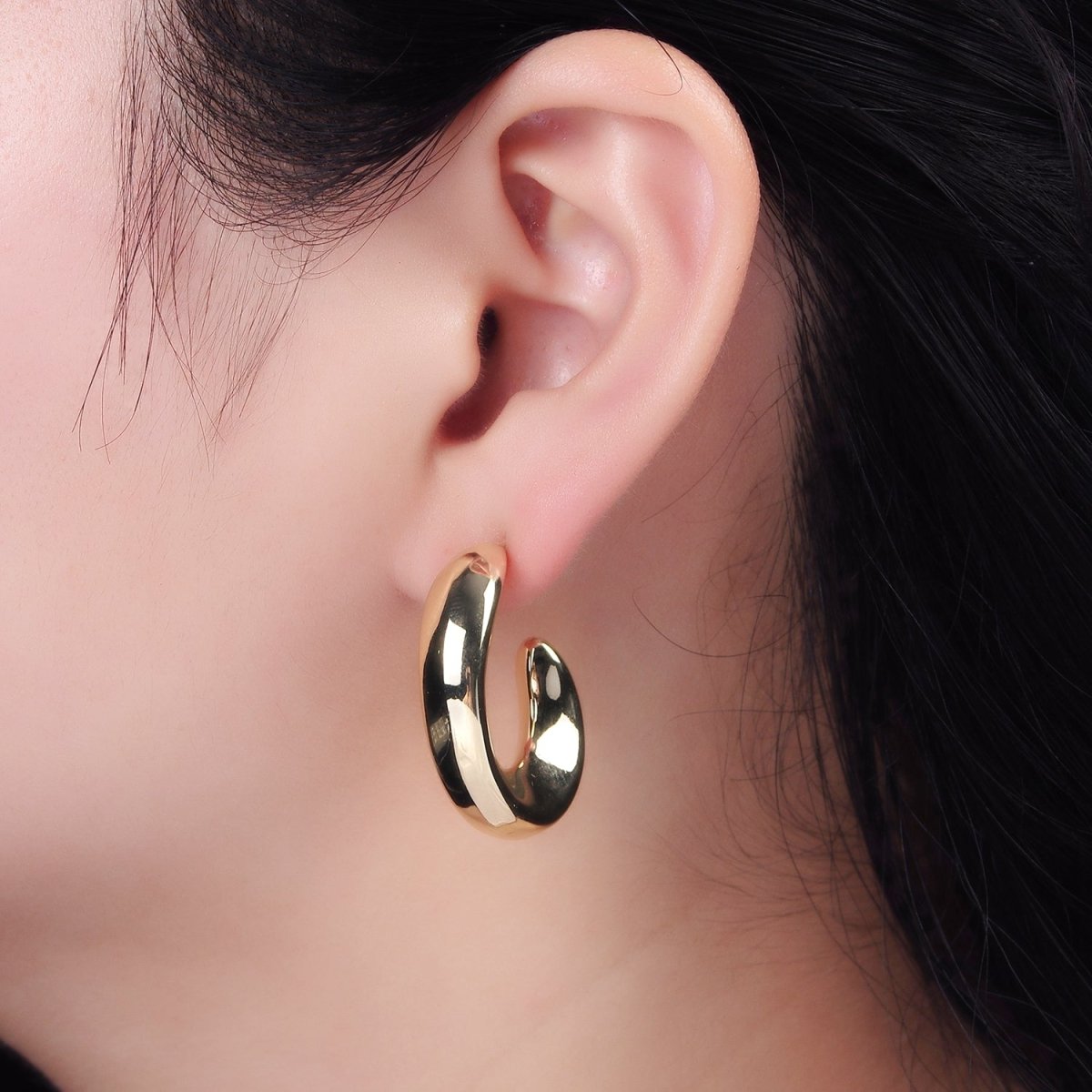 14K Gold Filled 30mm Edged Minimalist J-Shaped Hoop Earrings in Gold & Silver | AE369 AE364 - DLUXCA